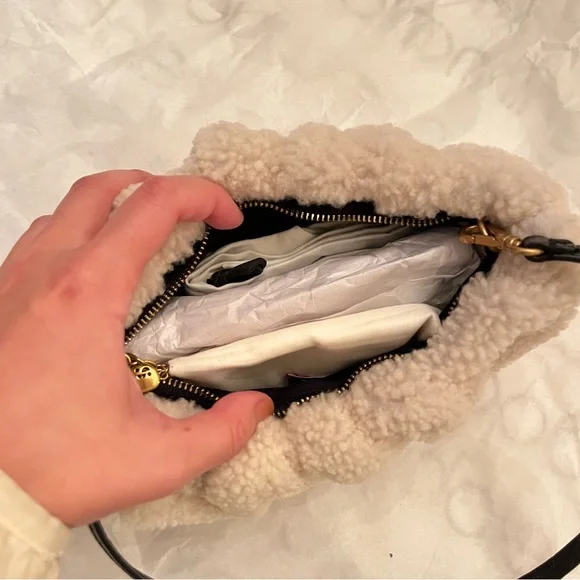 NWOT STAUD Bean Shearling Teddy Bear Cream Shoulder Convertible Bag Clutch Purse - Picture 9 of 12